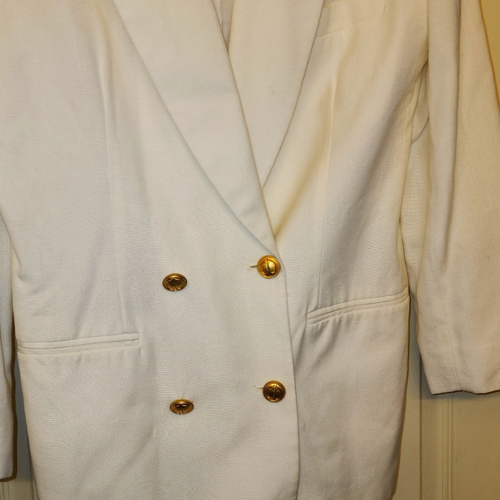 Christian dior jacket-size 6, off white color